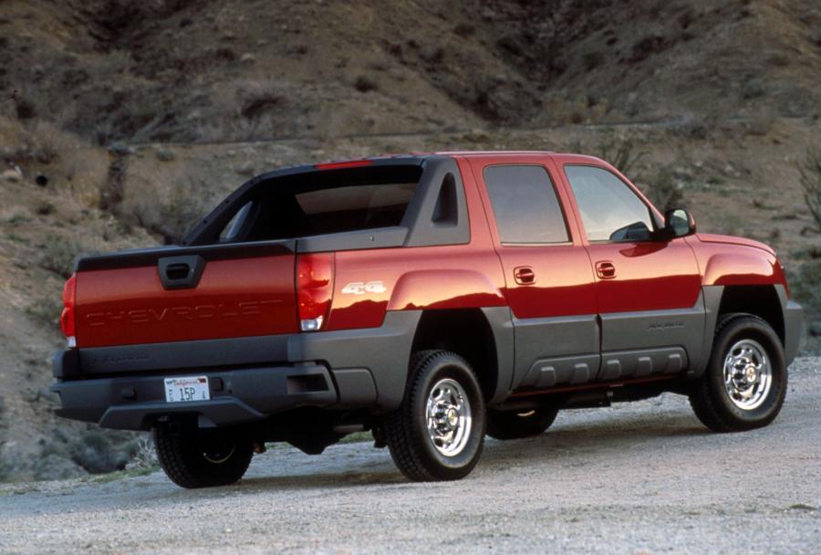  Chevrolet Avalanche 2002 года  (фото 40 из 93)